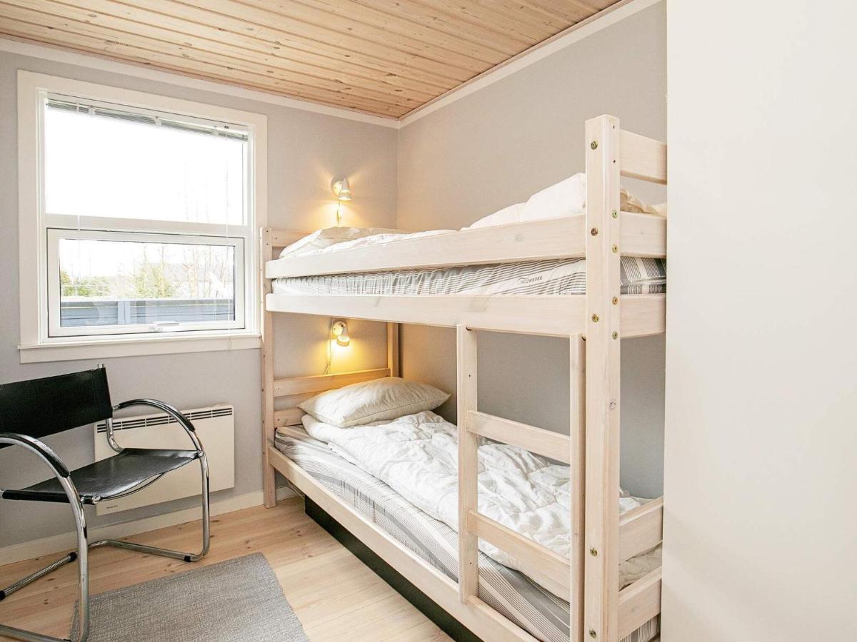 Three-Bedroom Holiday Home In Vaeggerlose 6 Bøtø By Chambre photo