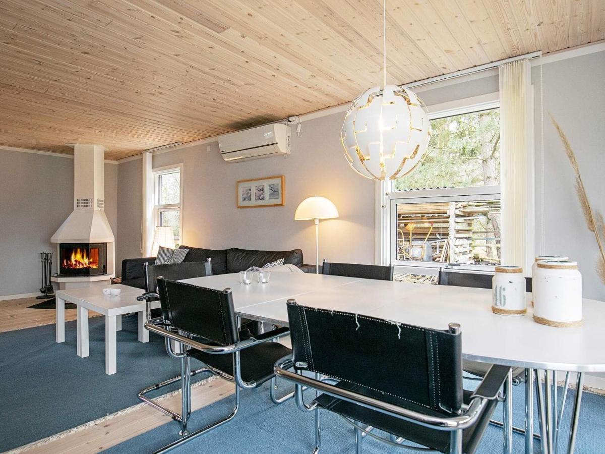 Three-Bedroom Holiday Home In Vaeggerlose 6 Bøtø By Chambre photo