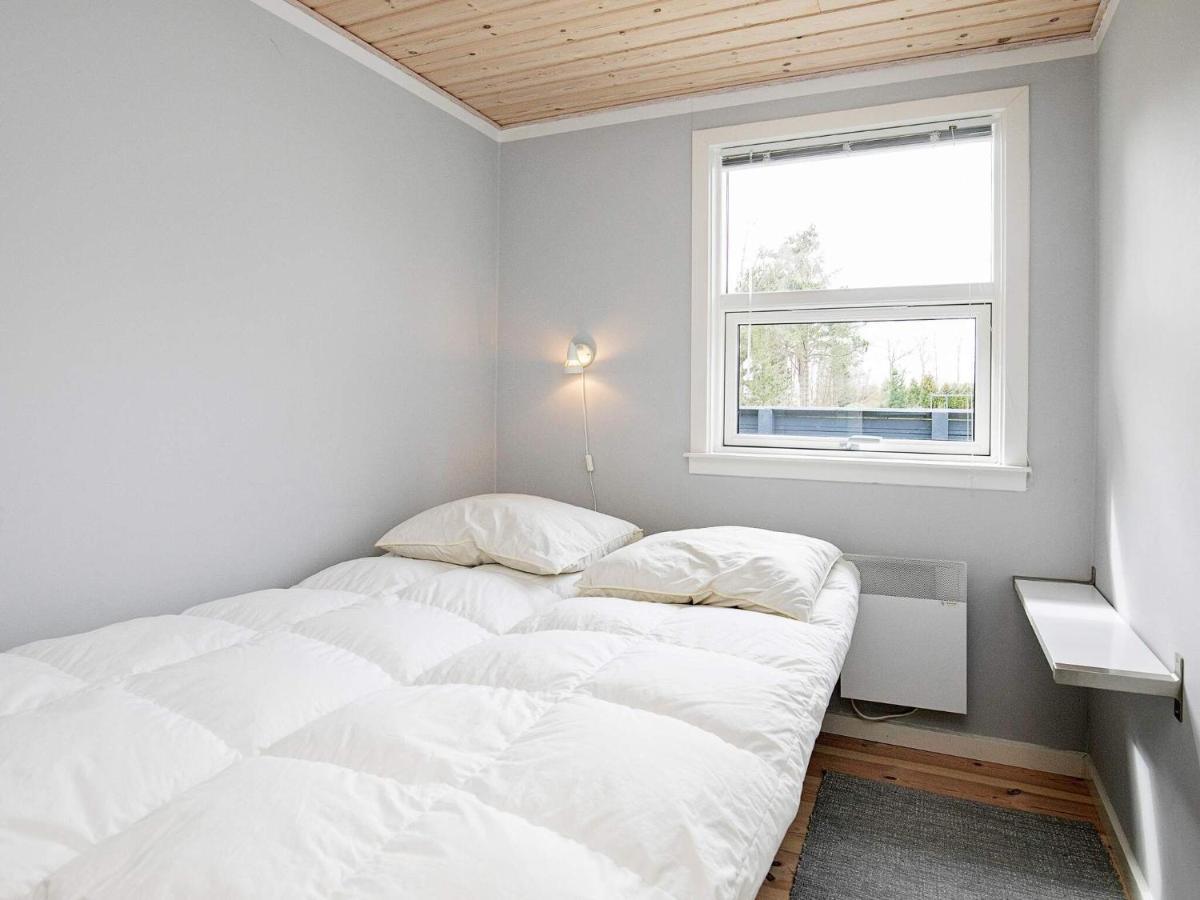 Three-Bedroom Holiday Home In Vaeggerlose 6 Bøtø By Extérieur photo